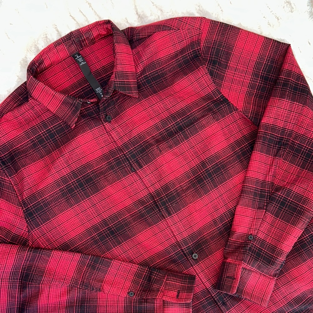 Lululemon Athletica Red and Black Plaid Casual Flannel